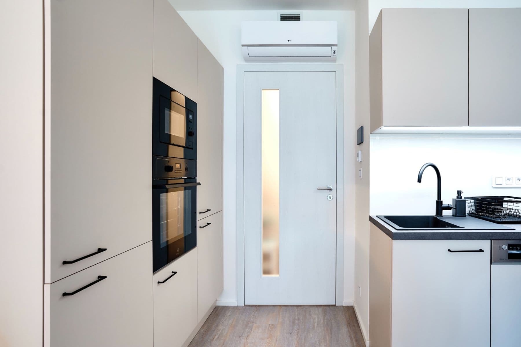 Studio flat to rent, 36 m², Šrámkové, Prague, Prague Studio flat to rent, 36 m², Šrámkové, Prague, Prague