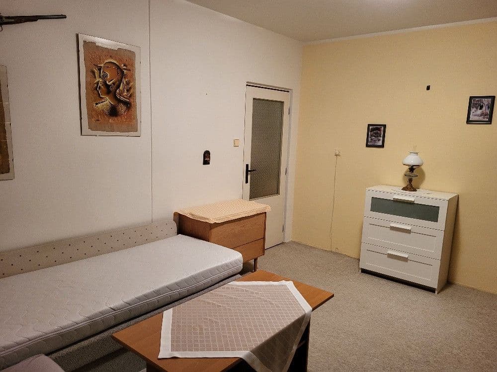 1 bedroom flat to rent, 45 m², Karla IV., Pardubice, Pardubický Region 1 bedroom flat to rent, 45 m², Karla IV., Pardubice, Pardubický Region