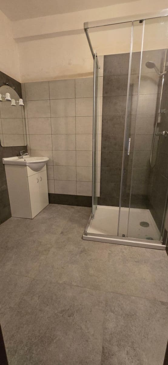 3 bedroom flat to rent, 72 m², Dačického, Prague, Prague 3 bedroom flat to rent, 72 m², Dačického, Prague, Prague