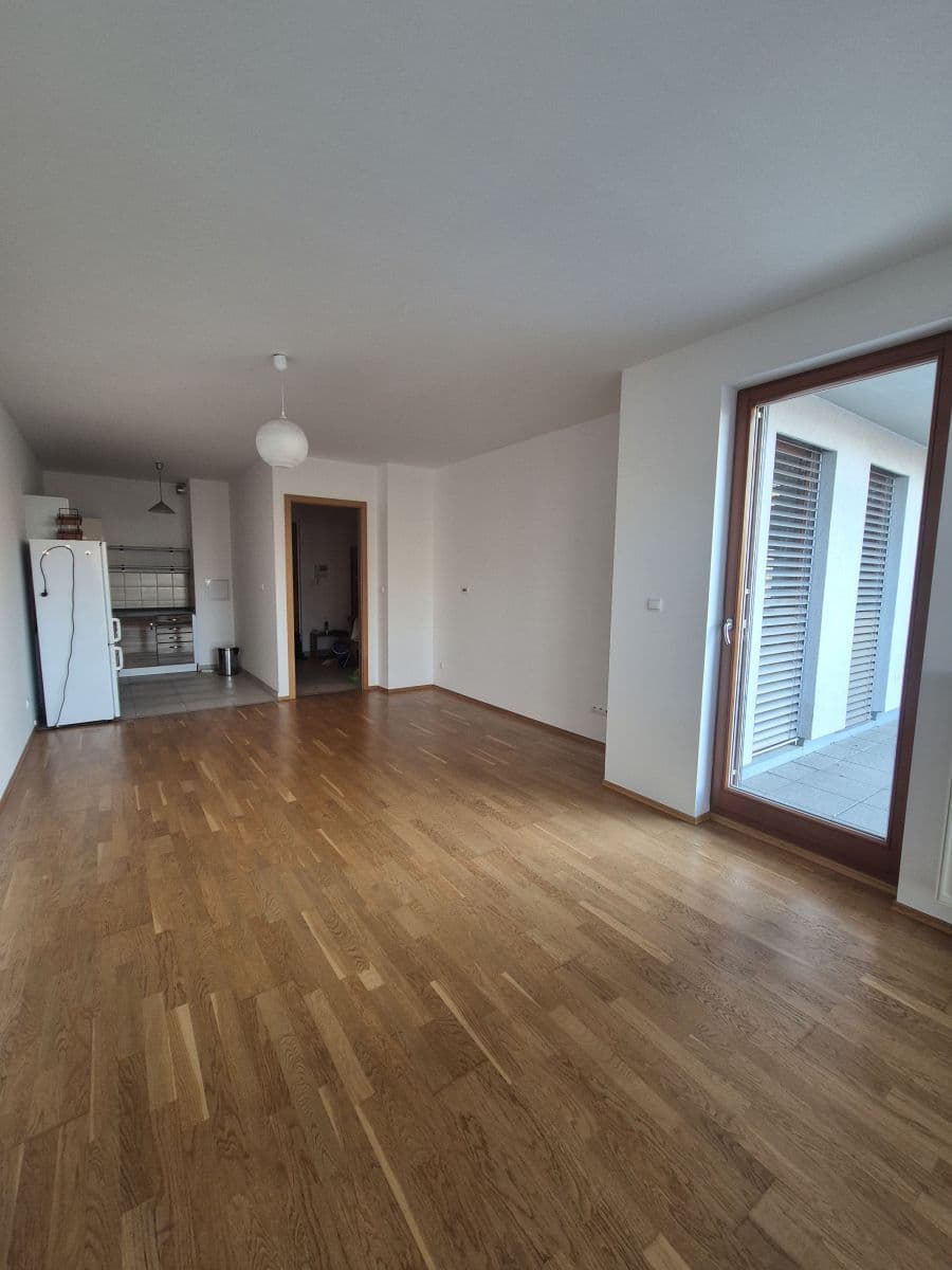 2 bedroom with open-plan kitchen flat to rent, 85 m², Brunclíkova, Prague, Prague 2 bedroom with open-plan kitchen flat to rent, 85 m², Brunclíkova, Prague, Prague