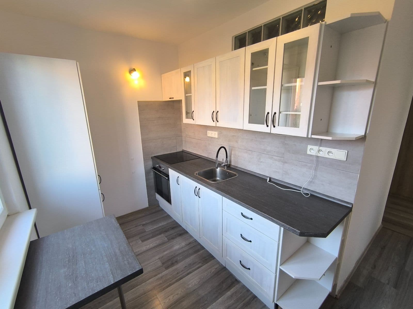 2 bedroom flat to rent, 55 m², Říjnová, Chodov, Karlovarský Region 2 bedroom flat to rent, 55 m², Říjnová, Chodov, Karlovarský Region