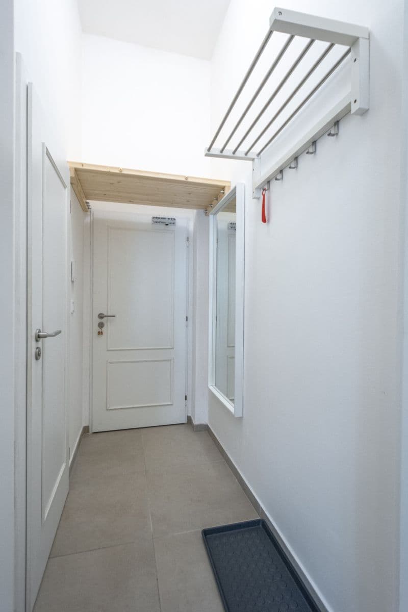 Studio flat to rent, 19 m², Čelakovského sady, Prague, Prague Studio flat to rent, 19 m², Čelakovského sady, Prague, Prague