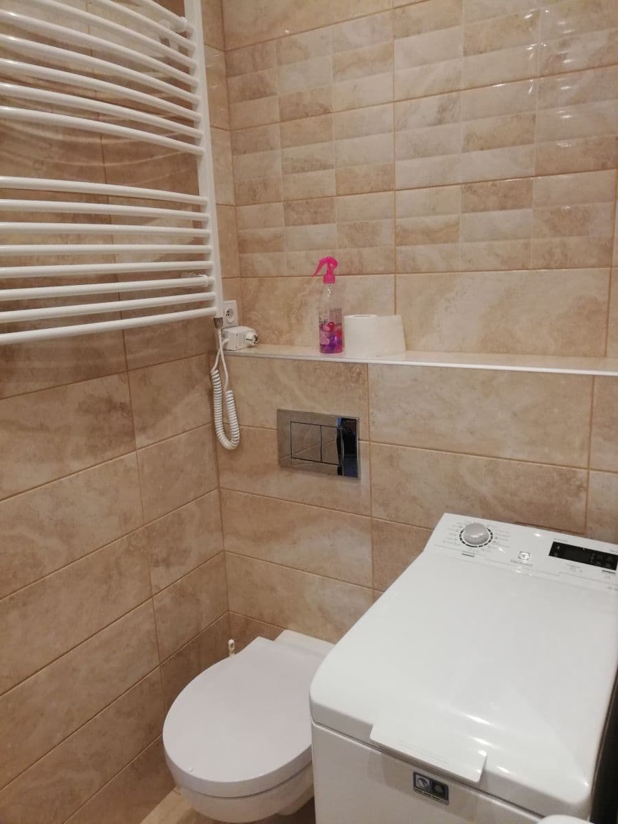 2 bedroom flat to rent, 65 m², Cerhenická, Prague, Prague 2 bedroom flat to rent, 65 m², Cerhenická, Prague, Prague