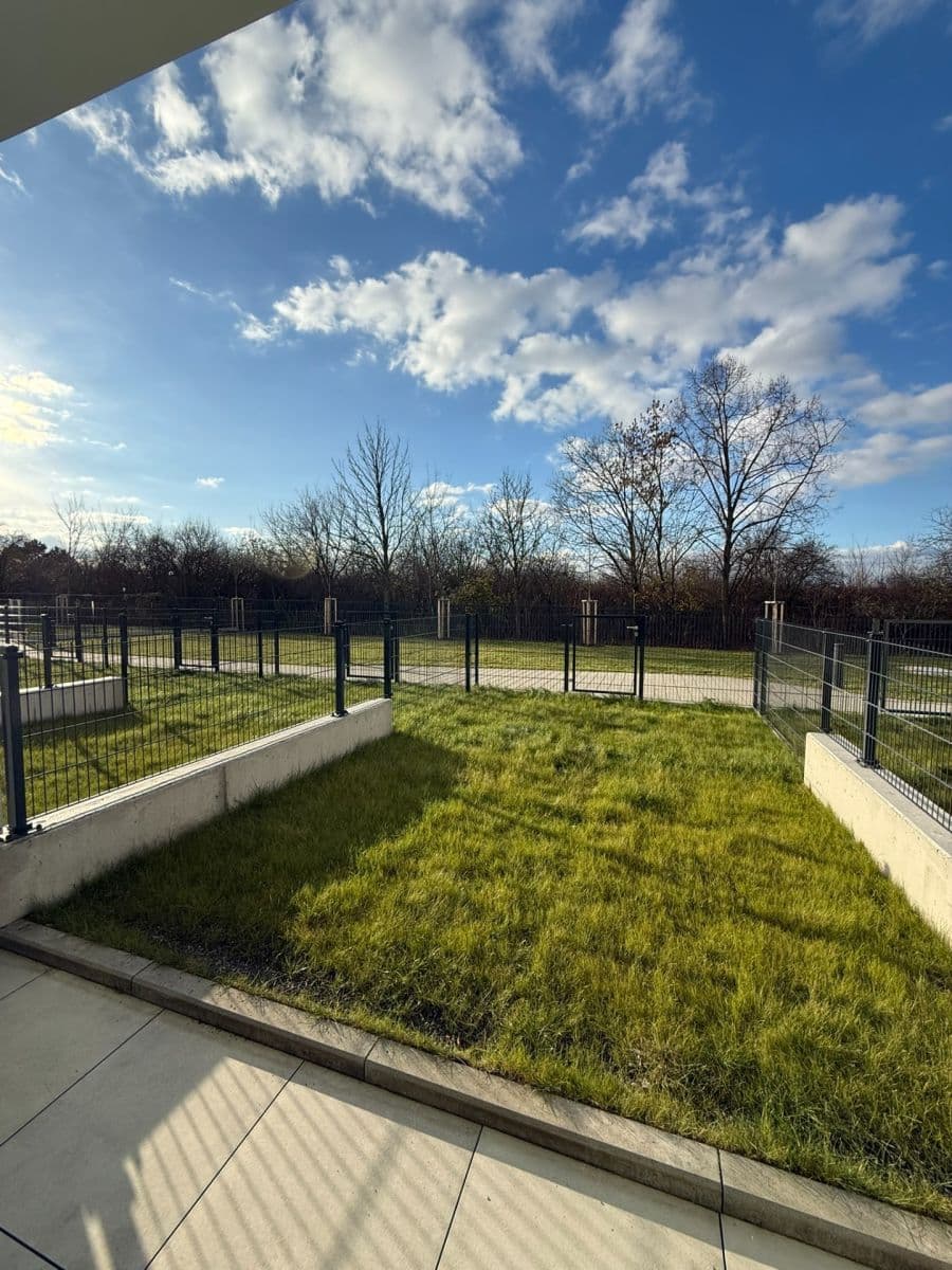 Studio flat to rent, 35 m², třída Generála Píky, Brno, Jihomoravský Region Studio flat to rent, 35 m², třída Generála Píky, Brno, Jihomoravský Region