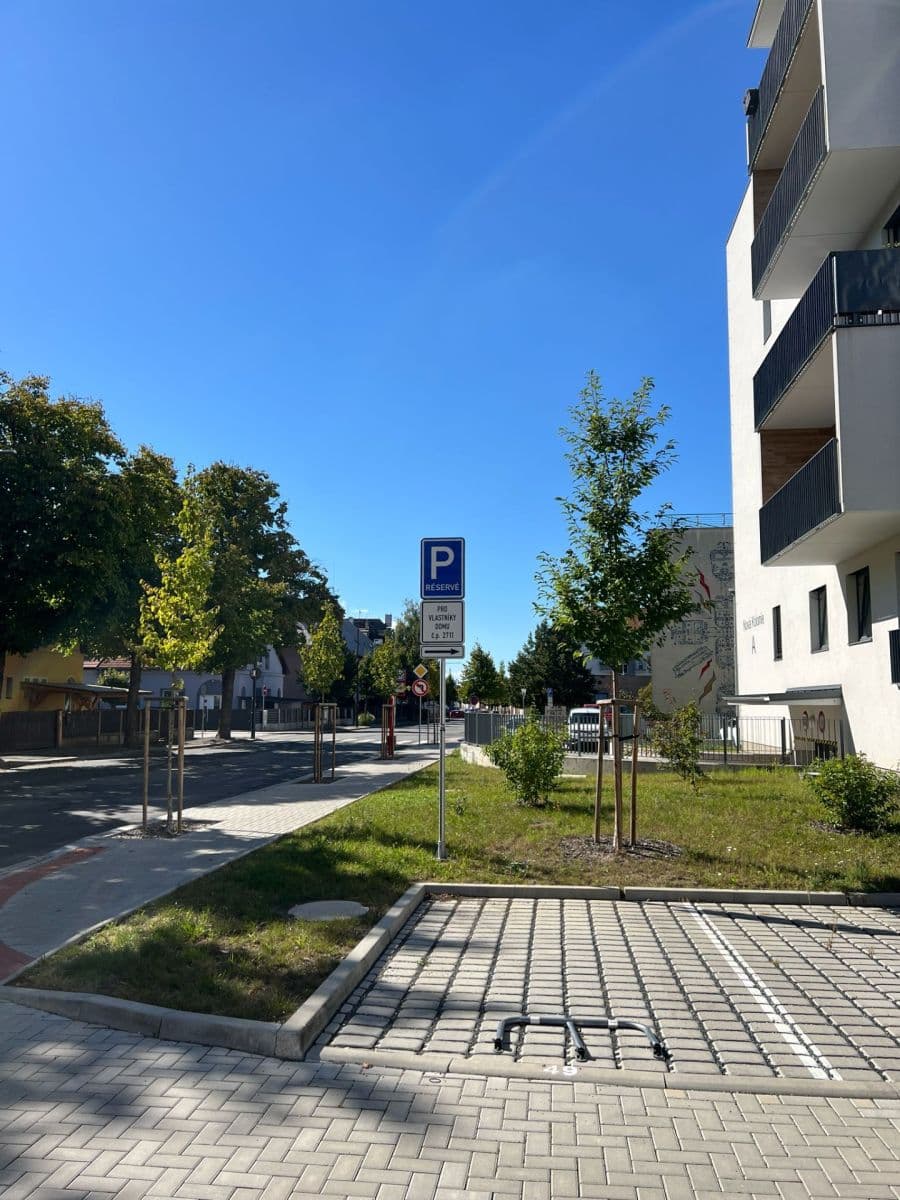 2 bedroom with open-plan kitchen flat to rent, 76 m², V Kolonii, Nymburk, Středočeský Region 2 bedroom with open-plan kitchen flat to rent, 76 m², V Kolonii, Nymburk, Středočeský Region