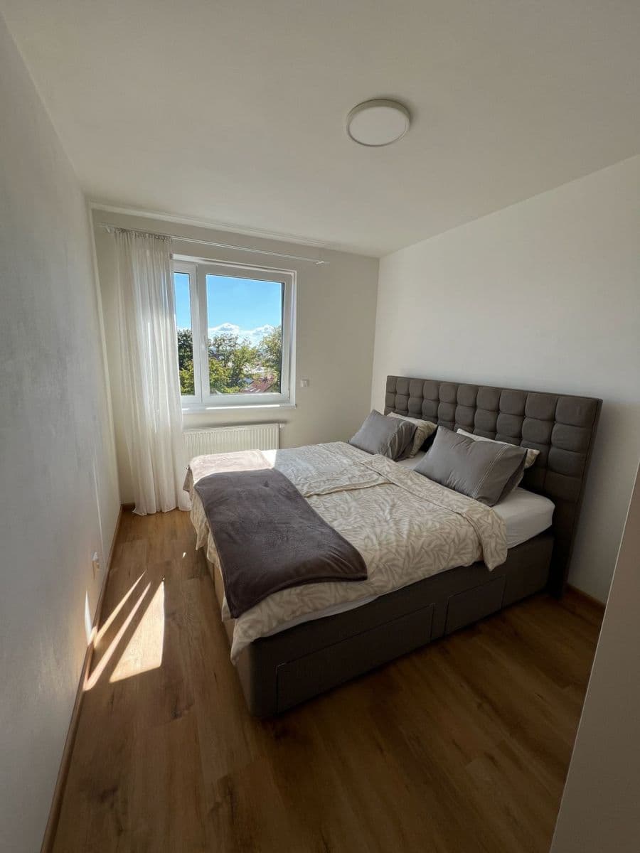 2 bedroom with open-plan kitchen flat to rent, 76 m², V Kolonii, Nymburk, Středočeský Region 2 bedroom with open-plan kitchen flat to rent, 76 m², V Kolonii, Nymburk, Středočeský Region