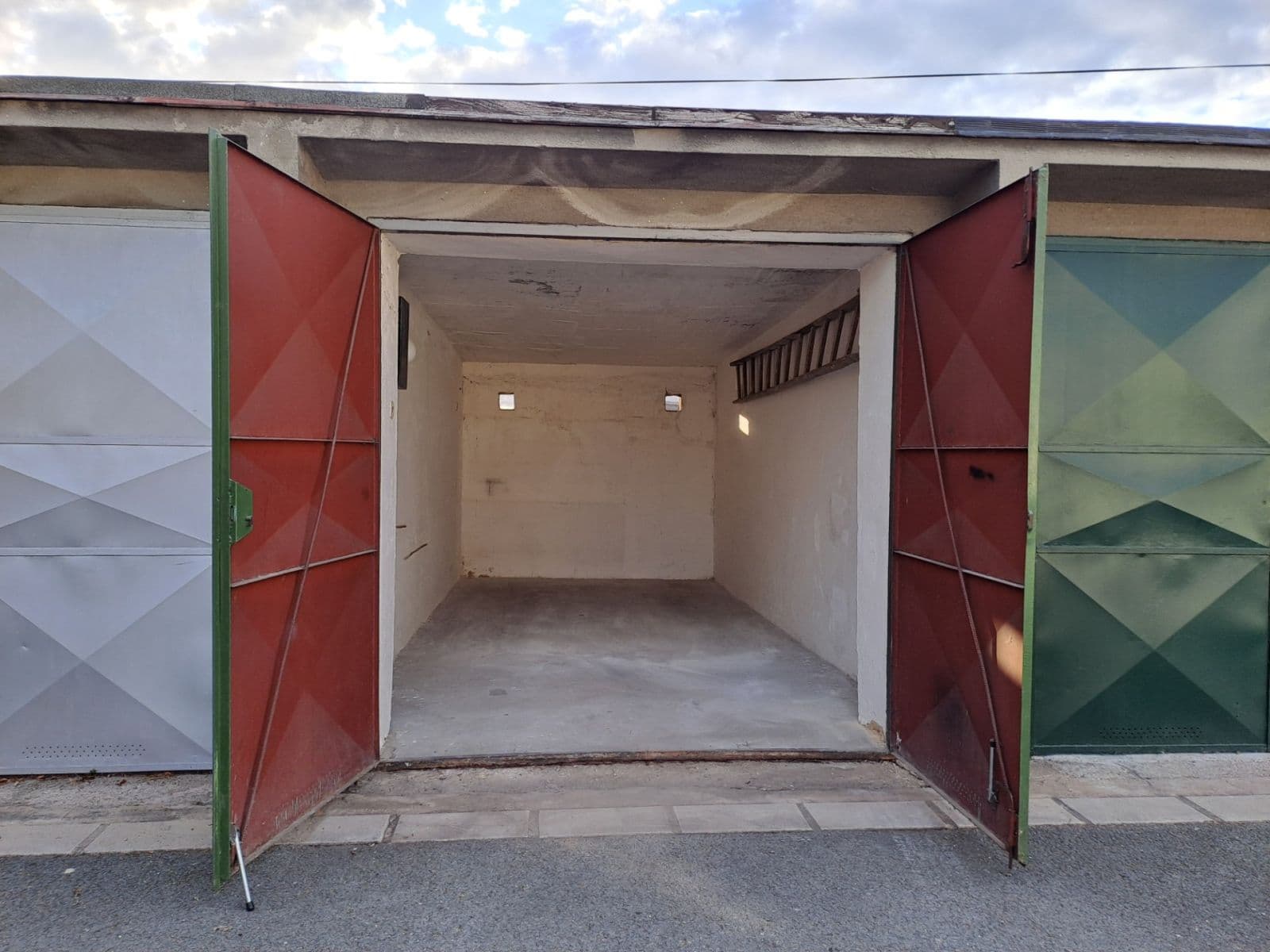 garage to rent, 18 m², K Vinici, Pardubice, Pardubický Region garage to rent, 18 m², K Vinici, Pardubice, Pardubický Region