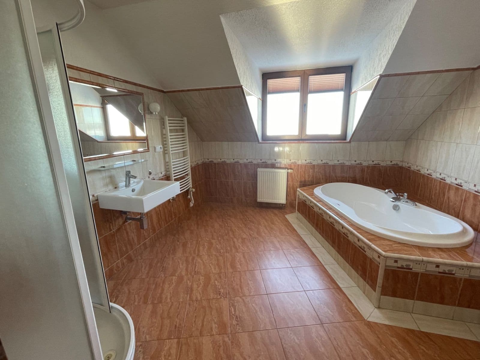 house to rent, 400 m², Roblín, Středočeský Region house to rent, 400 m², Roblín, Středočeský Region