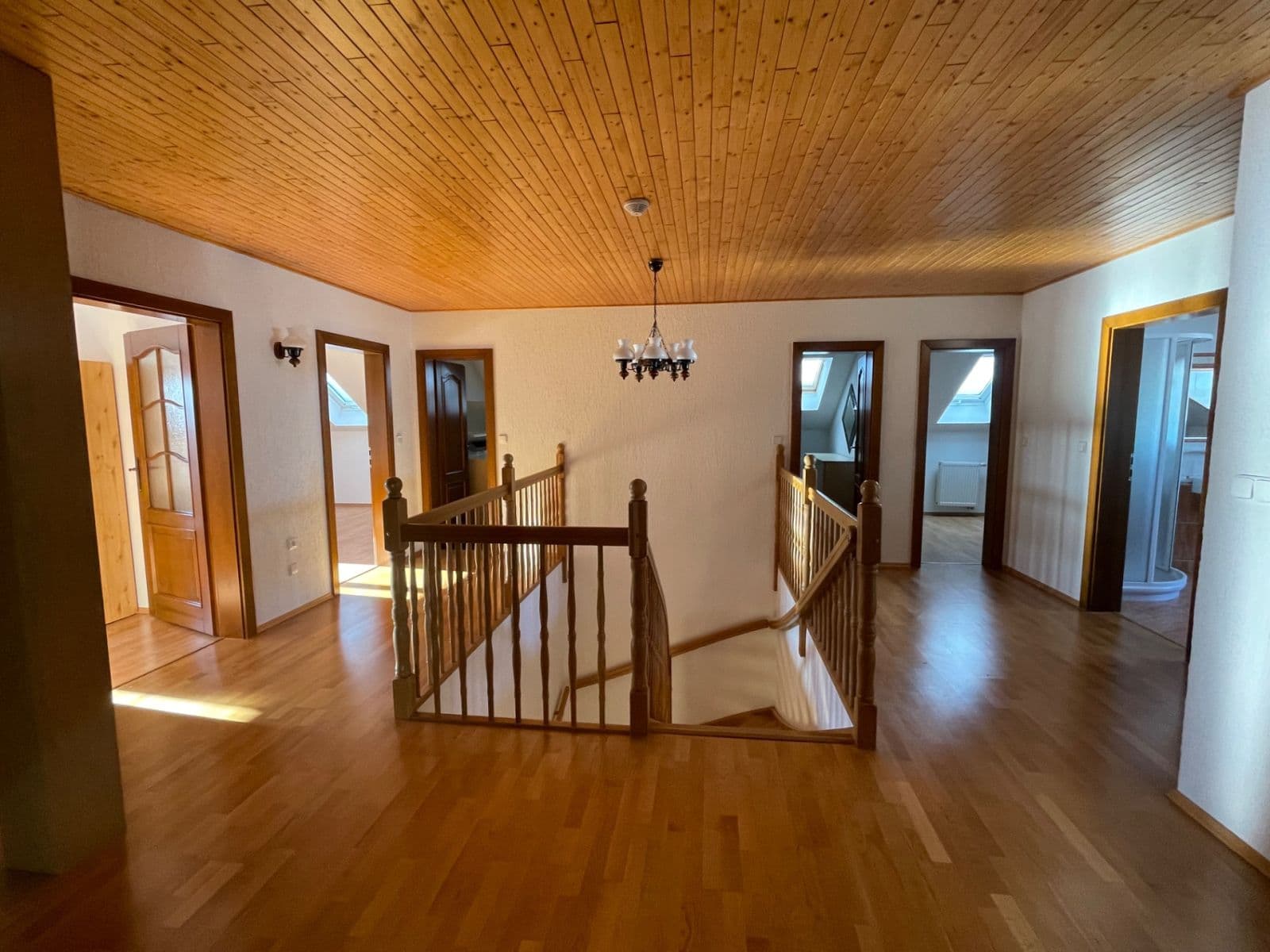 house to rent, 400 m², Roblín, Středočeský Region house to rent, 400 m², Roblín, Středočeský Region