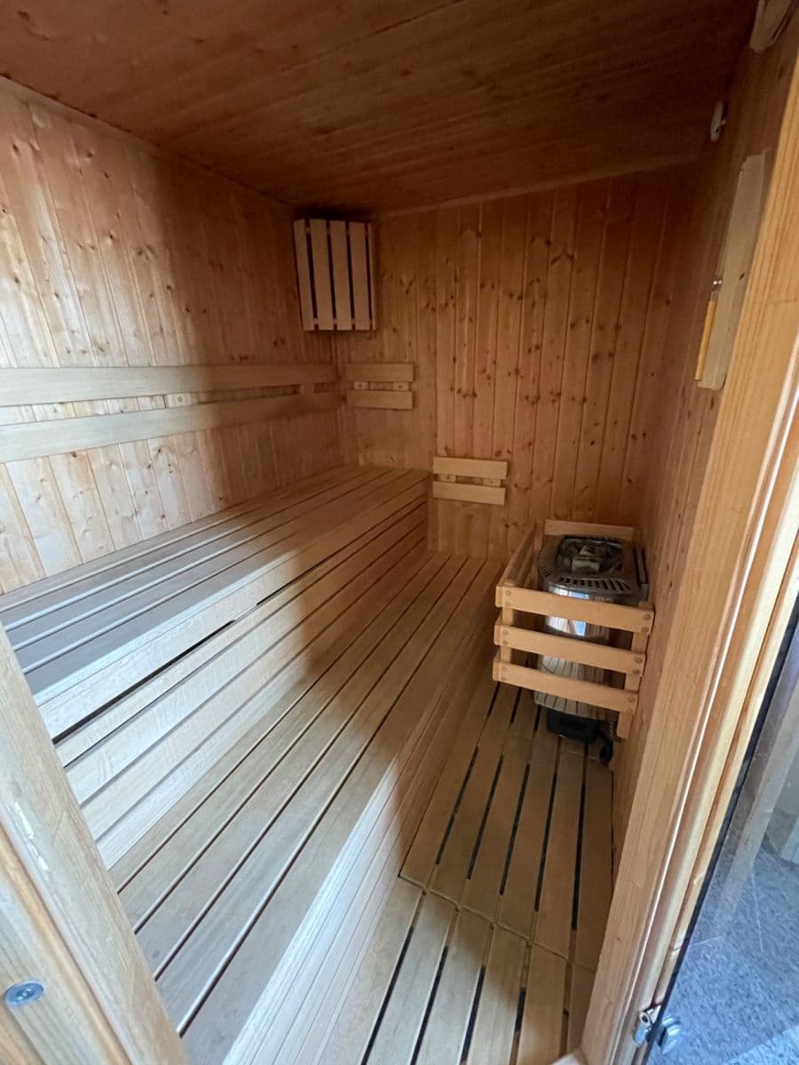 house to rent, 400 m², Roblín, Středočeský Region house to rent, 400 m², Roblín, Středočeský Region