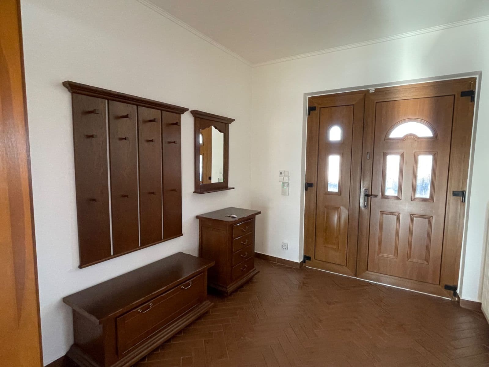 house to rent, 400 m², Roblín, Středočeský Region house to rent, 400 m², Roblín, Středočeský Region