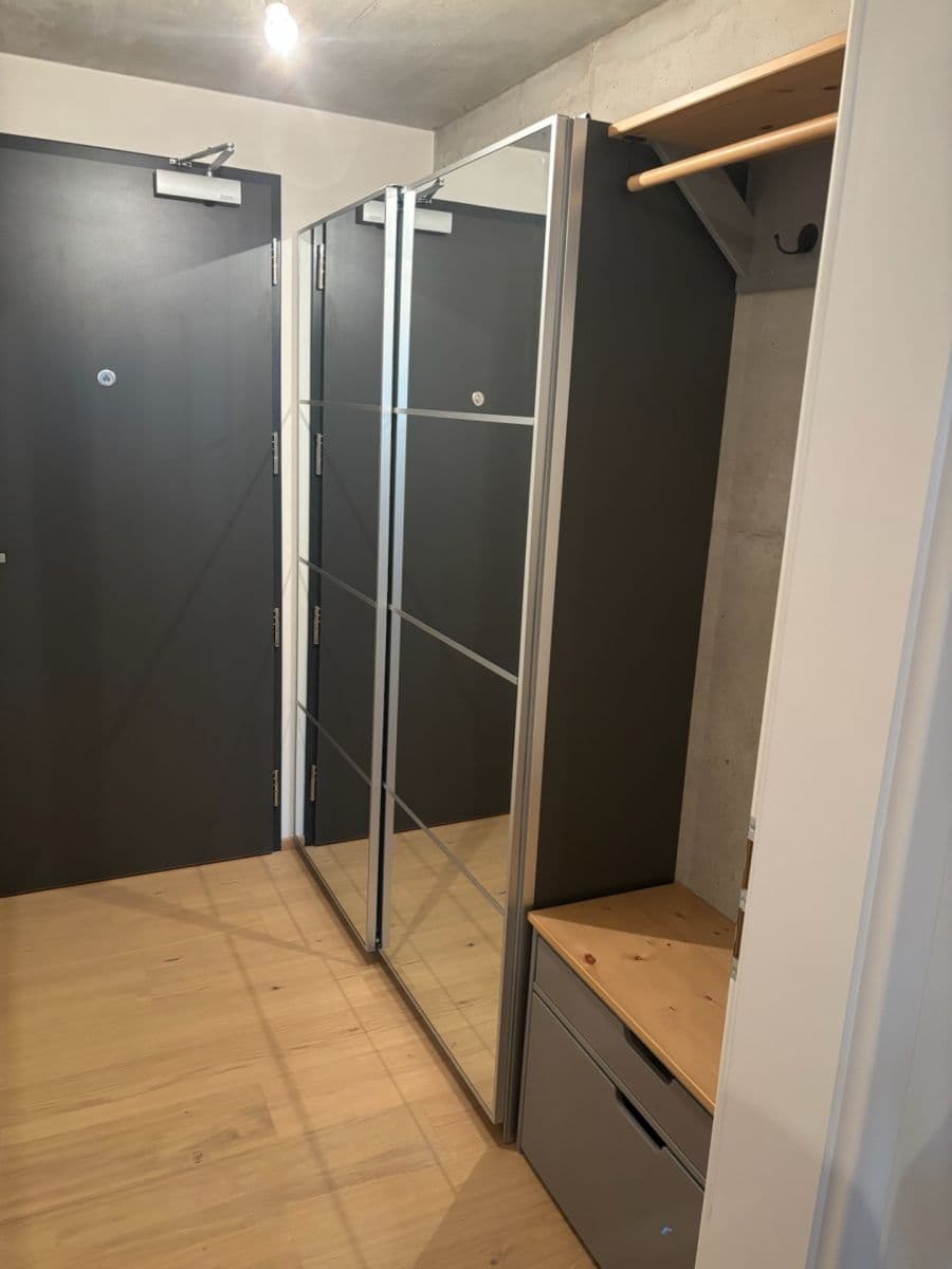 2 bedroom with open-plan kitchen flat to rent, 66 m², Kolbenova, Prague, Prague 2 bedroom with open-plan kitchen flat to rent, 66 m², Kolbenova, Prague, Prague