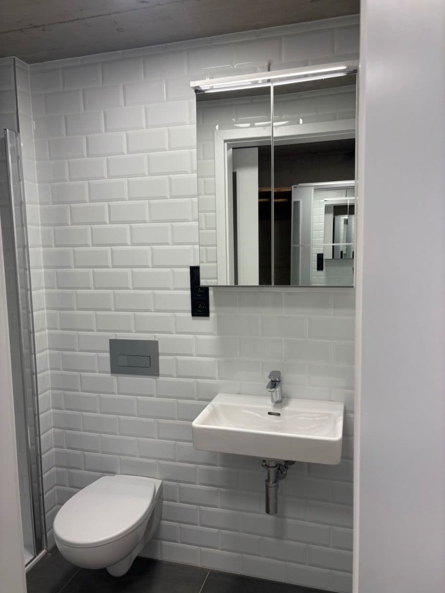 2 bedroom with open-plan kitchen flat to rent, 66 m², Kolbenova, Prague, Prague 2 bedroom with open-plan kitchen flat to rent, 66 m², Kolbenova, Prague, Prague