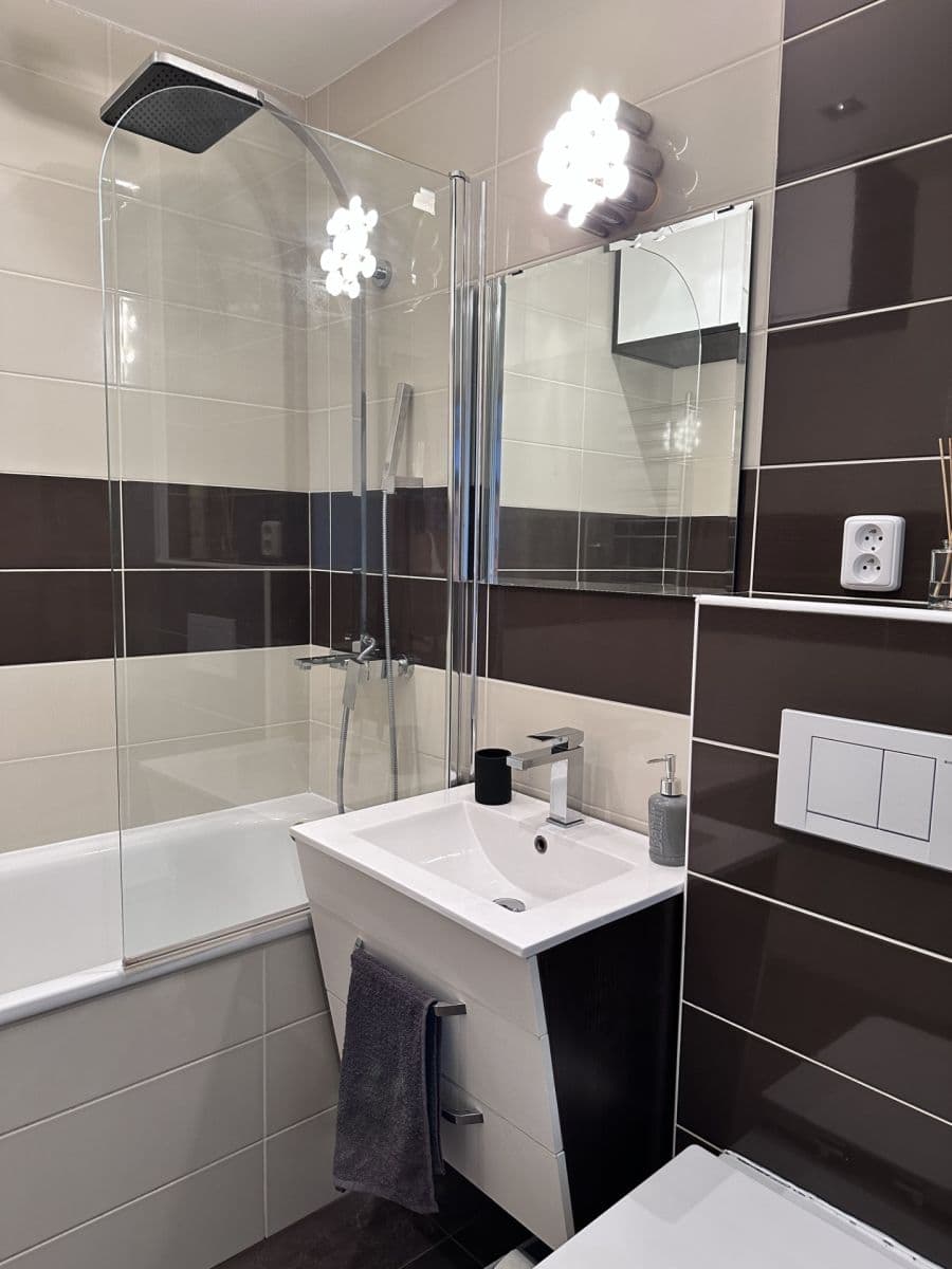 2 bedroom with open-plan kitchen flat for sale, 105 m², Seydlerova, Prague, Prague 2 bedroom with open-plan kitchen flat for sale, 105 m², Seydlerova, Prague, Prague