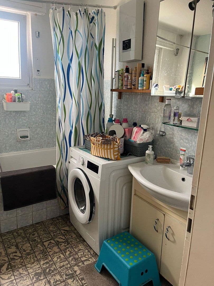 3 bedroom flat to rent, 76 m², Kölner Straße 23, Hürth, North Rhine-Westphalia 3 bedroom flat to rent, 76 m², Kölner Straße 23, Hürth, North Rhine-Westphalia