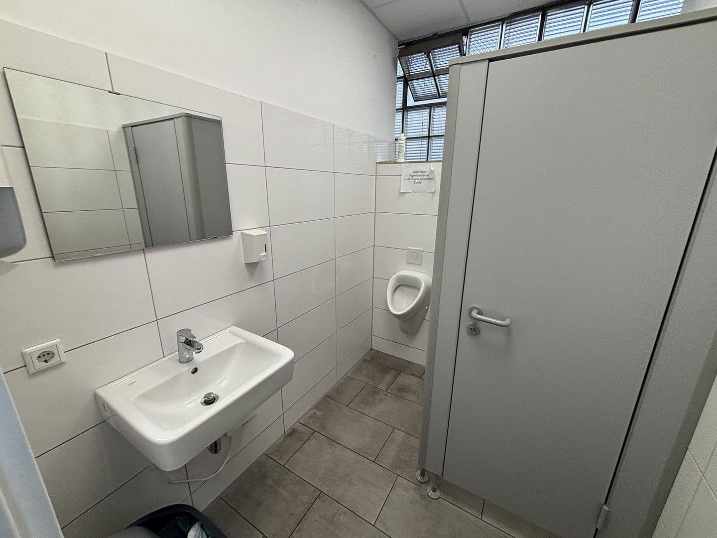 non-residential property to rent, 285 m², Münsterstrasse 330, Düsseldorf, North Rhine-Westphalia non-residential property to rent, 285 m², Münsterstrasse 330, Düsseldorf, North Rhine-Westphalia