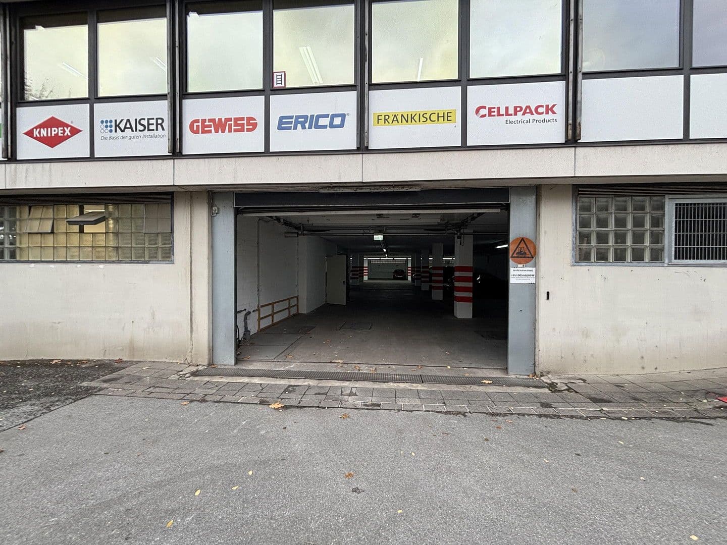 non-residential property to rent, 285 m², Münsterstrasse 330, Düsseldorf, North Rhine-Westphalia non-residential property to rent, 285 m², Münsterstrasse 330, Düsseldorf, North Rhine-Westphalia