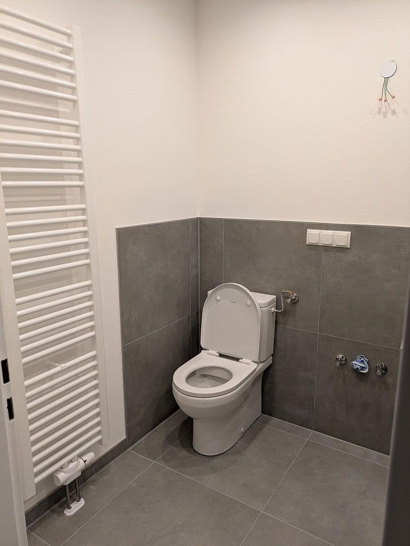 2 bedroom with open-plan kitchen flat to rent, 74 m², Leverkusen, North Rhine-Westphalia 2 bedroom with open-plan kitchen flat to rent, 74 m², Leverkusen, North Rhine-Westphalia