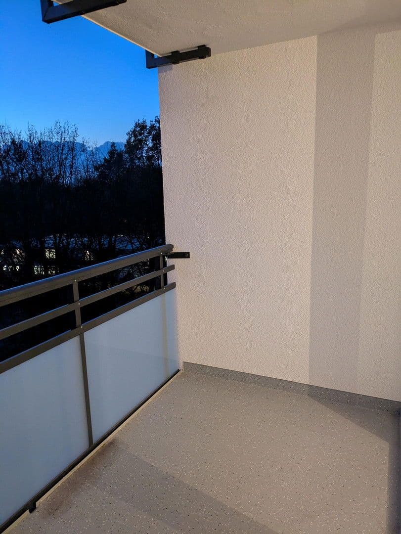 2 bedroom with open-plan kitchen flat to rent, 74 m², Leverkusen, North Rhine-Westphalia 2 bedroom with open-plan kitchen flat to rent, 74 m², Leverkusen, North Rhine-Westphalia