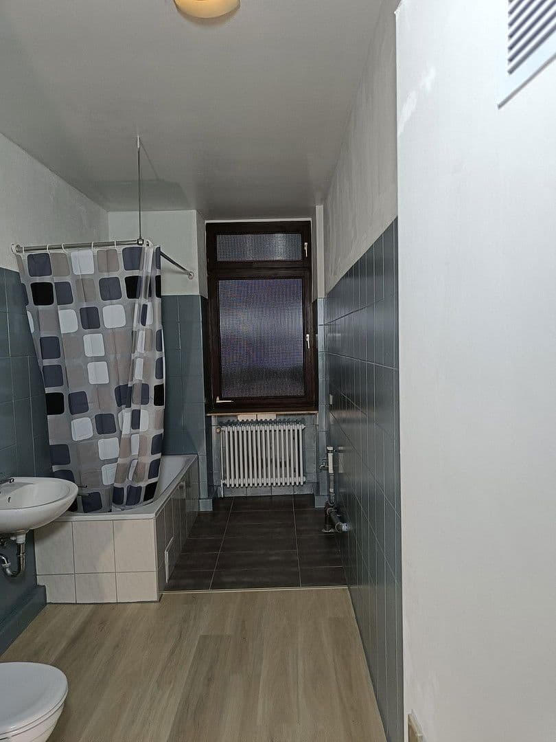 1 bedroom with open-plan kitchen flat to rent, 72 m², Ludwigshafen, Rhineland-Palatinate 1 bedroom with open-plan kitchen flat to rent, 72 m², Ludwigshafen, Rhineland-Palatinate