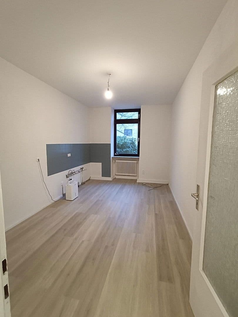 1 bedroom with open-plan kitchen flat to rent, 72 m², Ludwigshafen, Rhineland-Palatinate 1 bedroom with open-plan kitchen flat to rent, 72 m², Ludwigshafen, Rhineland-Palatinate