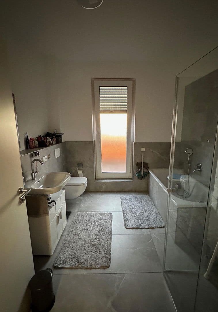 4 bedroom flat to rent, 132 m², Prinz-Ferdiand-Str. 144, Krefeld, North Rhine-Westphalia 4 bedroom flat to rent, 132 m², Prinz-Ferdiand-Str. 144, Krefeld, North Rhine-Westphalia