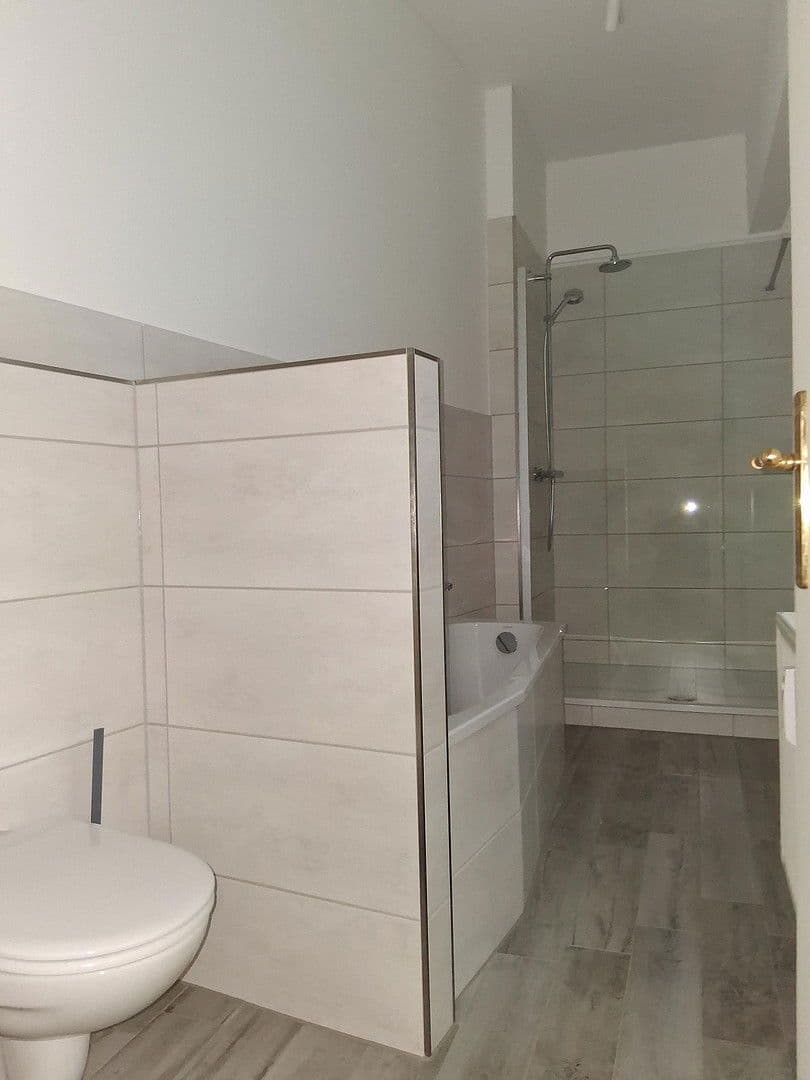 4 bedroom flat to rent, 140 m², Gera, Thuringia 4 bedroom flat to rent, 140 m², Gera, Thuringia