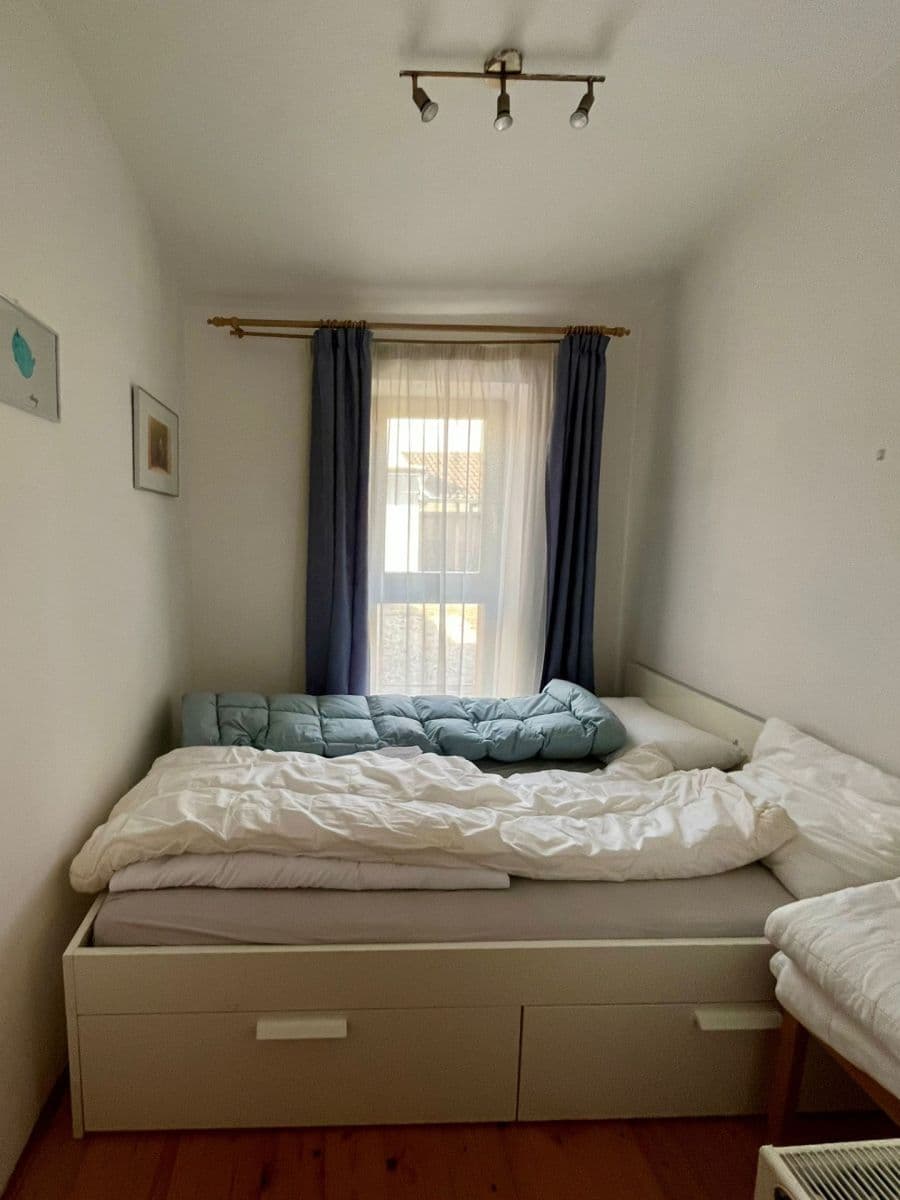 1 bedroom with open-plan kitchen flat to rent, 41 m², Pražská, Dobřichovice, Středočeský Region 1 bedroom with open-plan kitchen flat to rent, 41 m², Pražská, Dobřichovice, Středočeský Region