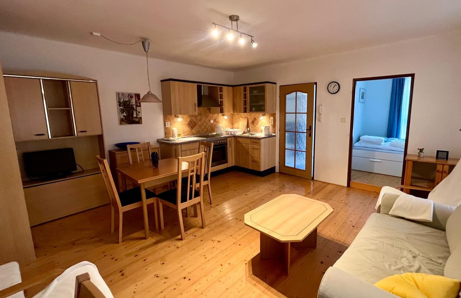 1 bedroom with open-plan kitchen flat to rent, 41 m², Pražská, Dobřichovice, Středočeský Region 1 bedroom with open-plan kitchen flat to rent, 41 m², Pražská, Dobřichovice, Středočeský Region