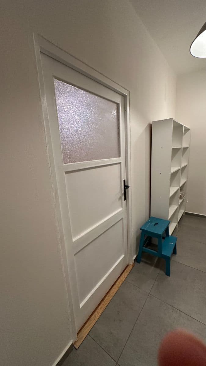 1 bedroom with open-plan kitchen flat to rent, 42 m², Jakutská, Prague, Prague 1 bedroom with open-plan kitchen flat to rent, 42 m², Jakutská, Prague, Prague