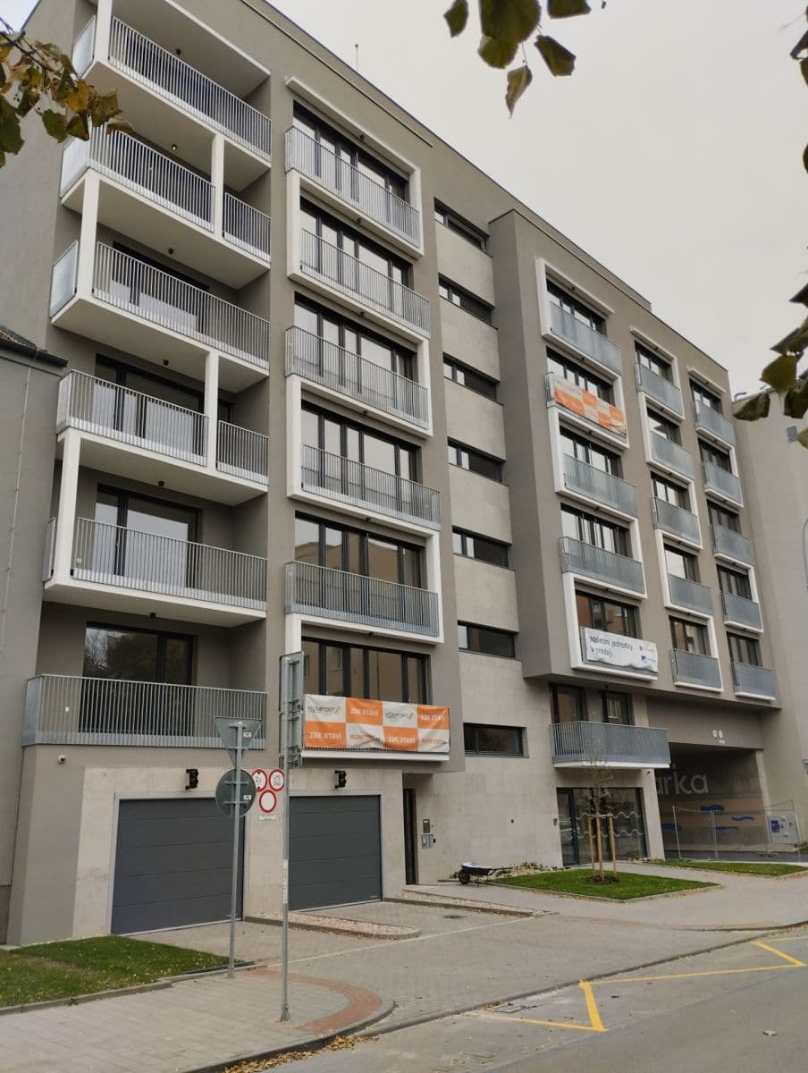 garage to rent, 14 m², Rybářská, Brno, Jihomoravský Region garage to rent, 14 m², Rybářská, Brno, Jihomoravský Region