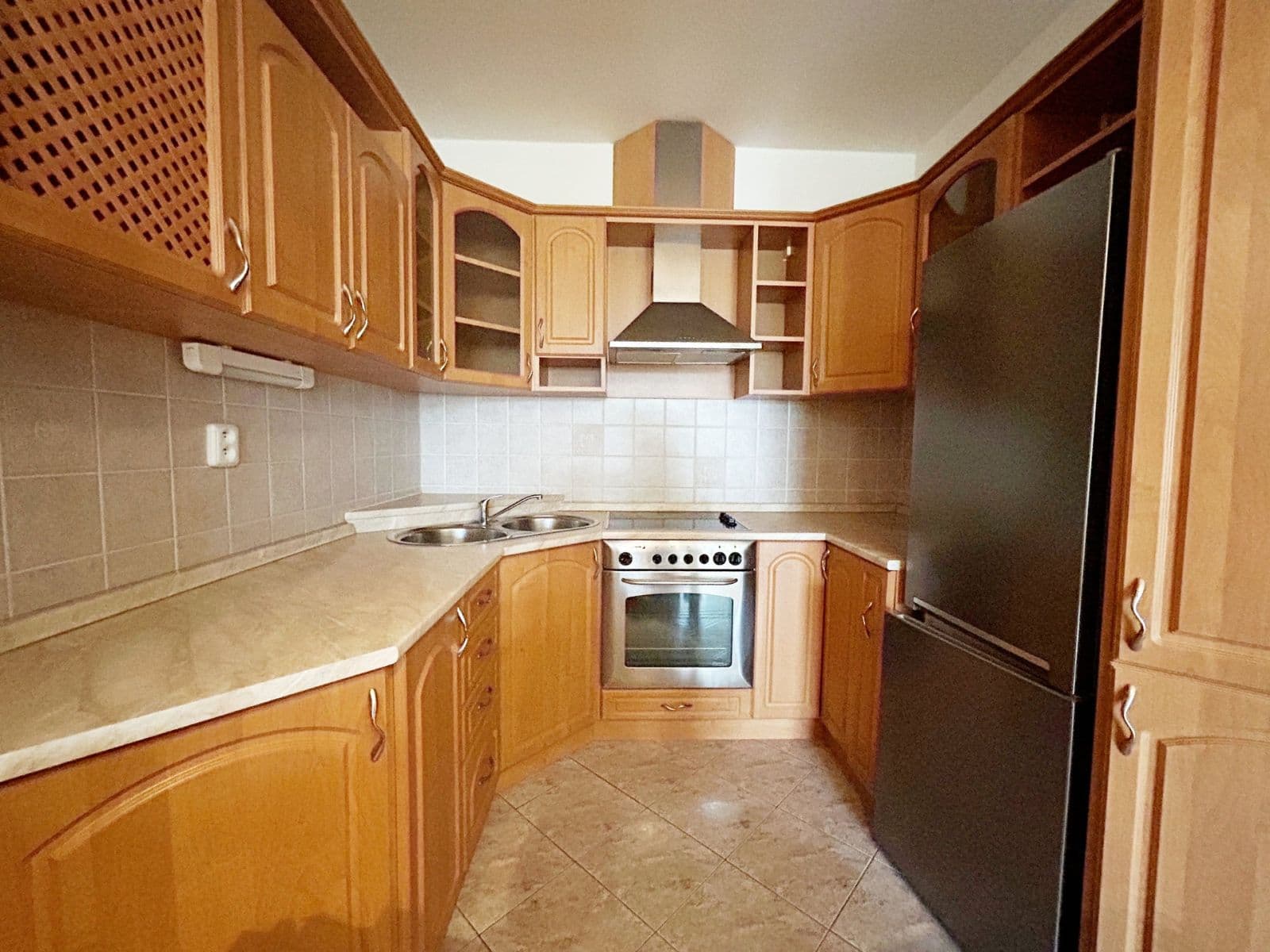 1 bedroom with open-plan kitchen flat to rent, 76 m², nám. T.G.Masaryka, Poděbrady, Středočeský Region 1 bedroom with open-plan kitchen flat to rent, 76 m², nám. T.G.Masaryka, Poděbrady, Středočeský Region