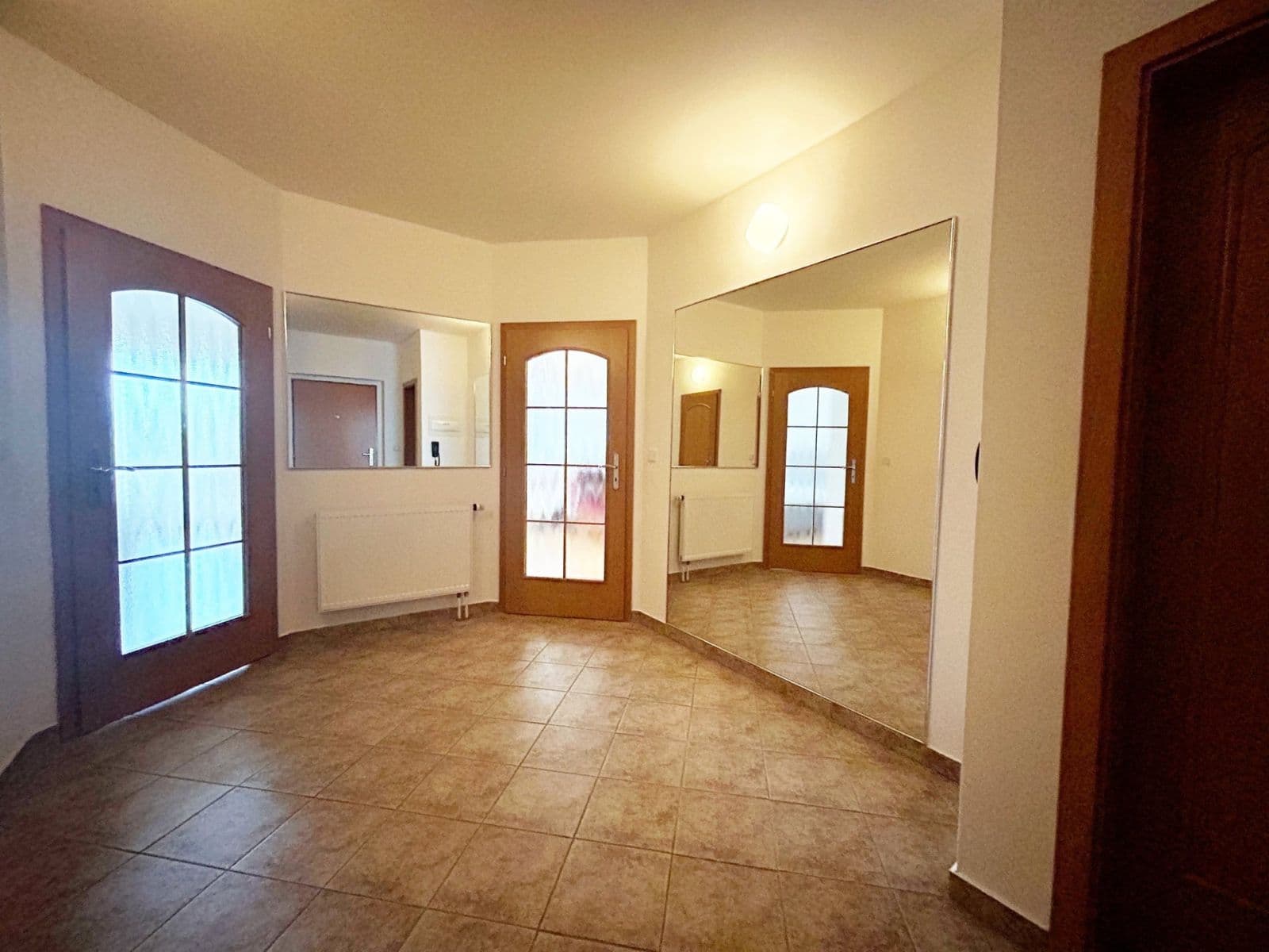 1 bedroom with open-plan kitchen flat to rent, 76 m², nám. T.G.Masaryka, Poděbrady, Středočeský Region 1 bedroom with open-plan kitchen flat to rent, 76 m², nám. T.G.Masaryka, Poděbrady, Středočeský Region