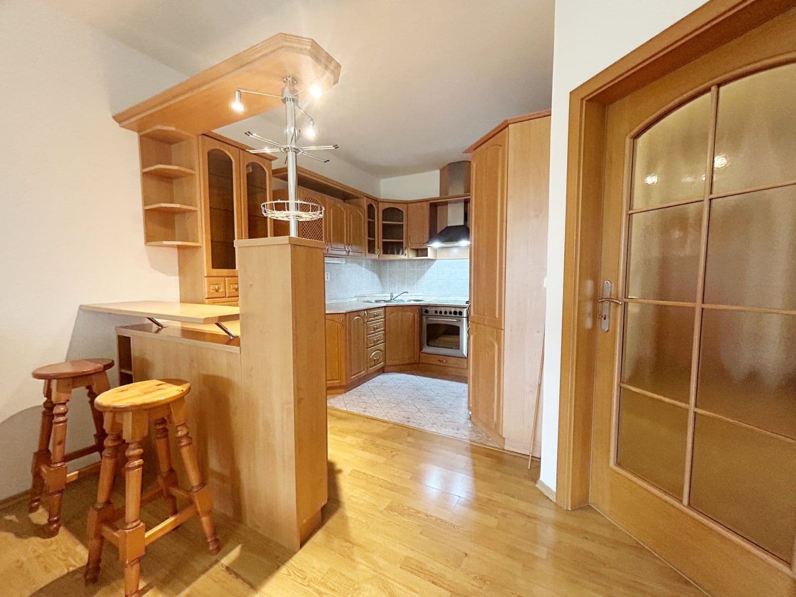 1 bedroom with open-plan kitchen flat to rent, 76 m², nám. T.G.Masaryka, Poděbrady, Středočeský Region 1 bedroom with open-plan kitchen flat to rent, 76 m², nám. T.G.Masaryka, Poděbrady, Středočeský Region