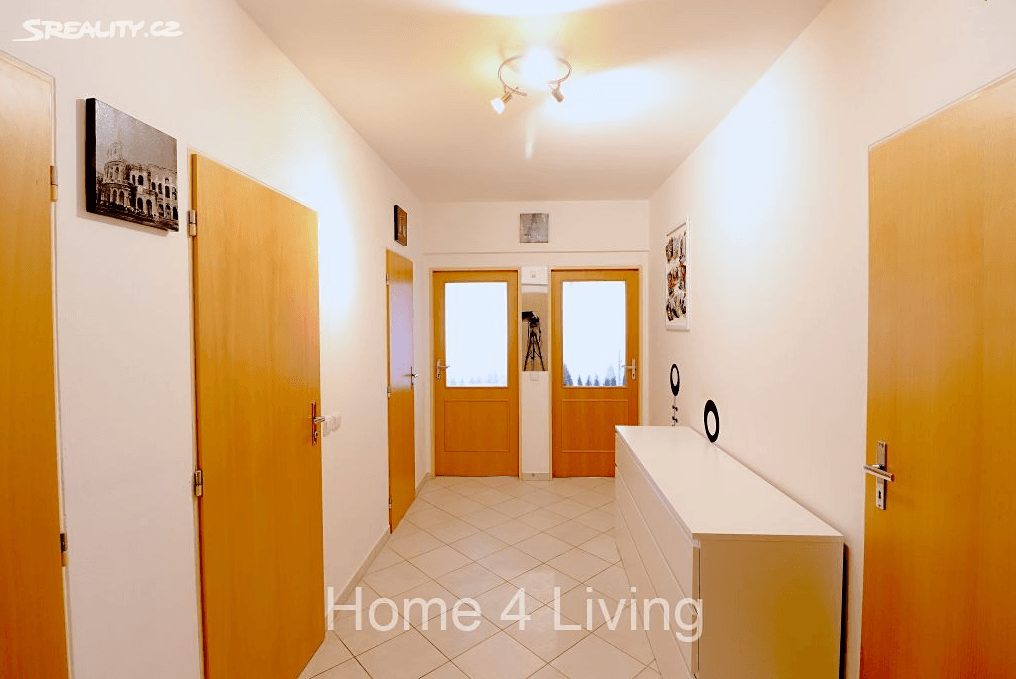 1 bedroom with open-plan kitchen flat to rent, 56 m², Bešůvka, Brno, Jihomoravský Region 1 bedroom with open-plan kitchen flat to rent, 56 m², Bešůvka, Brno, Jihomoravský Region