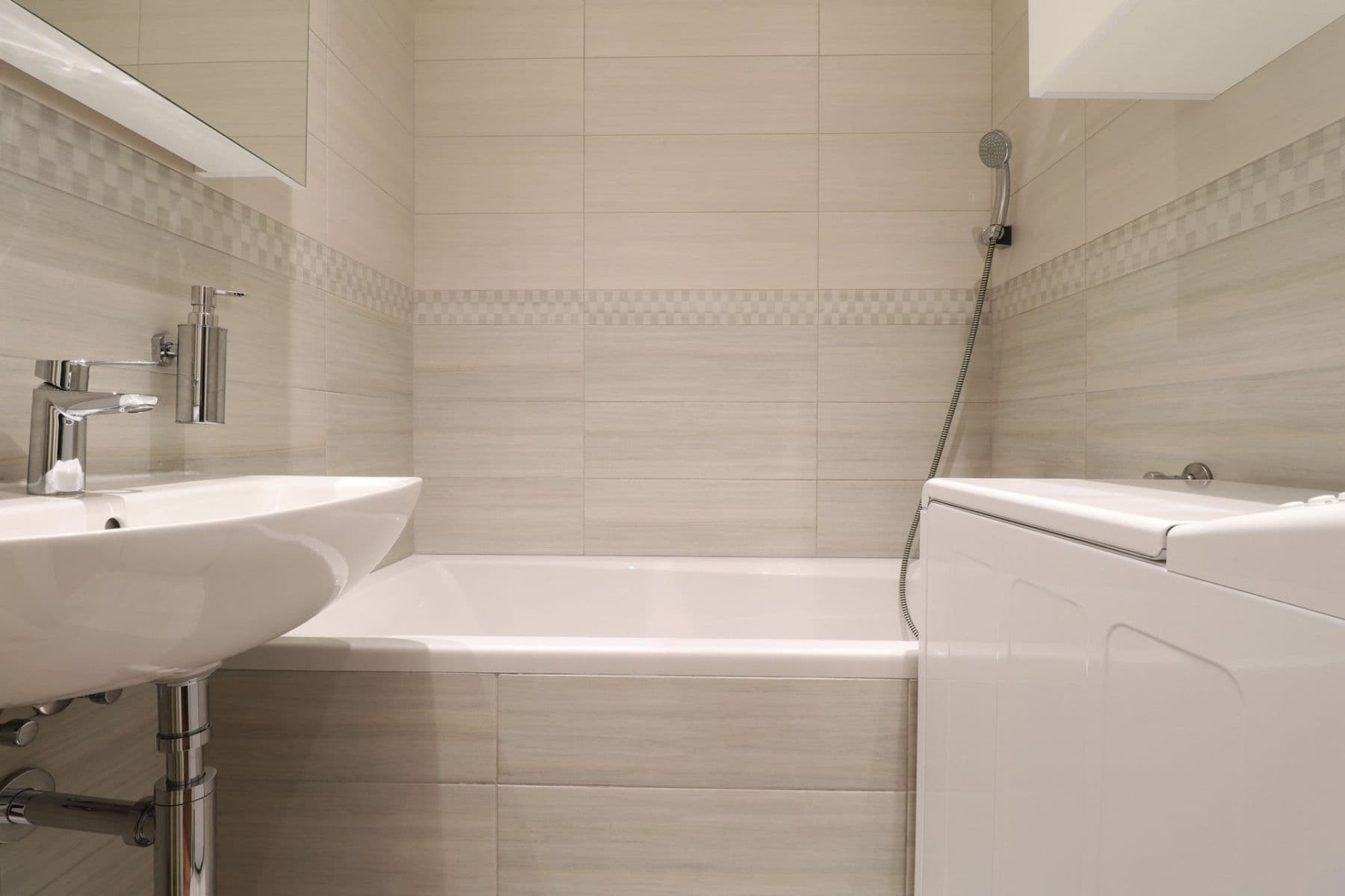 2 bedroom flat to rent, 52 m², Evropská, Prague, Prague 2 bedroom flat to rent, 52 m², Evropská, Prague, Prague