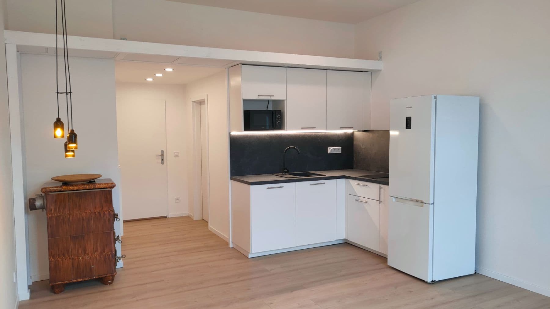 Studio flat to rent, 32 m², Evropská, Prague, Prague Studio flat to rent, 32 m², Evropská, Prague, Prague