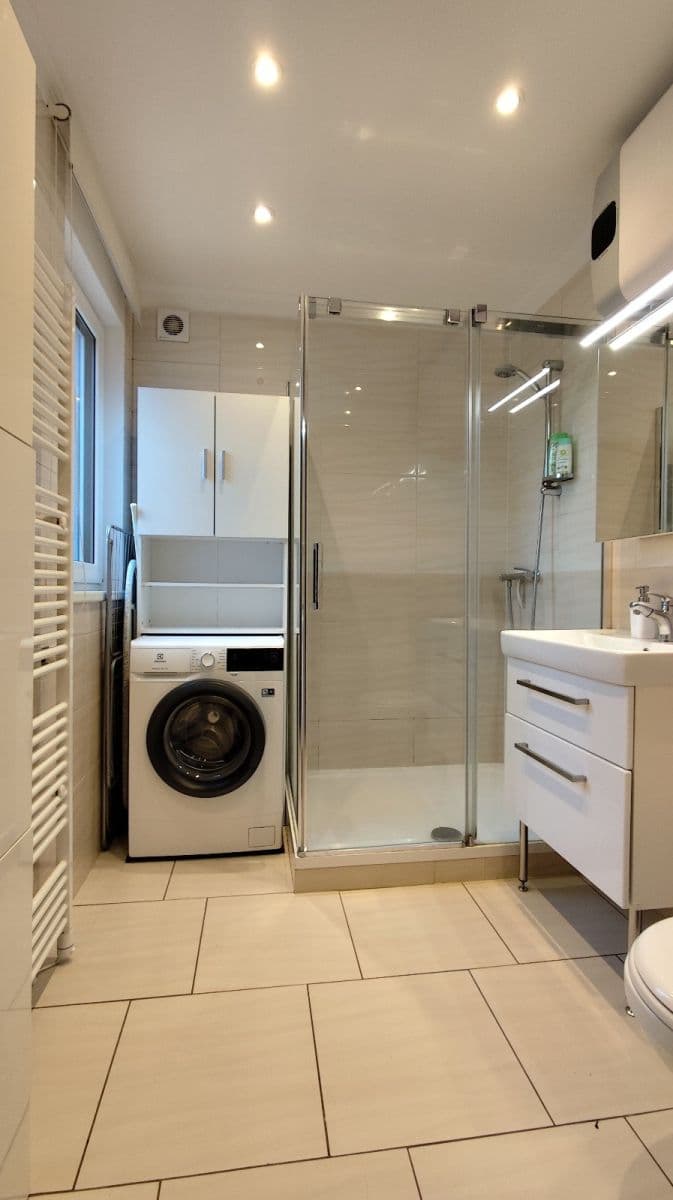 1 bedroom with open-plan kitchen flat to rent, 43 m², U Obory, Sulice, Středočeský Region 1 bedroom with open-plan kitchen flat to rent, 43 m², U Obory, Sulice, Středočeský Region