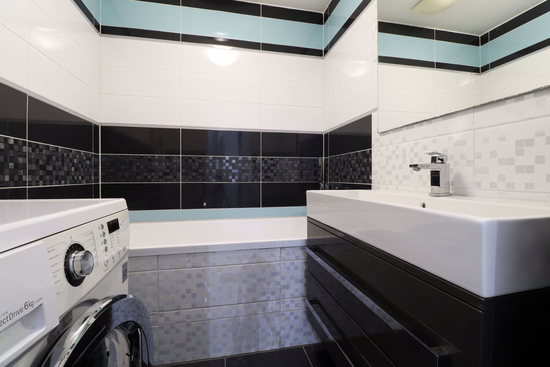 1 bedroom with open-plan kitchen flat to rent, 51 m², Sluneční náměstí, Prague, Prague 1 bedroom with open-plan kitchen flat to rent, 51 m², Sluneční náměstí, Prague, Prague