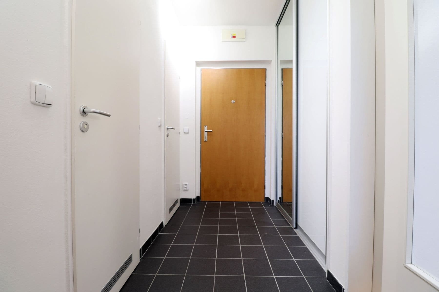 1 bedroom with open-plan kitchen flat to rent, 51 m², Sluneční náměstí, Prague, Prague 1 bedroom with open-plan kitchen flat to rent, 51 m², Sluneční náměstí, Prague, Prague