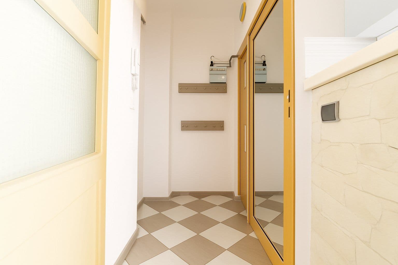 1 bedroom with open-plan kitchen flat to rent, 44 m², Humpolecká, Prague, Prague 1 bedroom with open-plan kitchen flat to rent, 44 m², Humpolecká, Prague, Prague