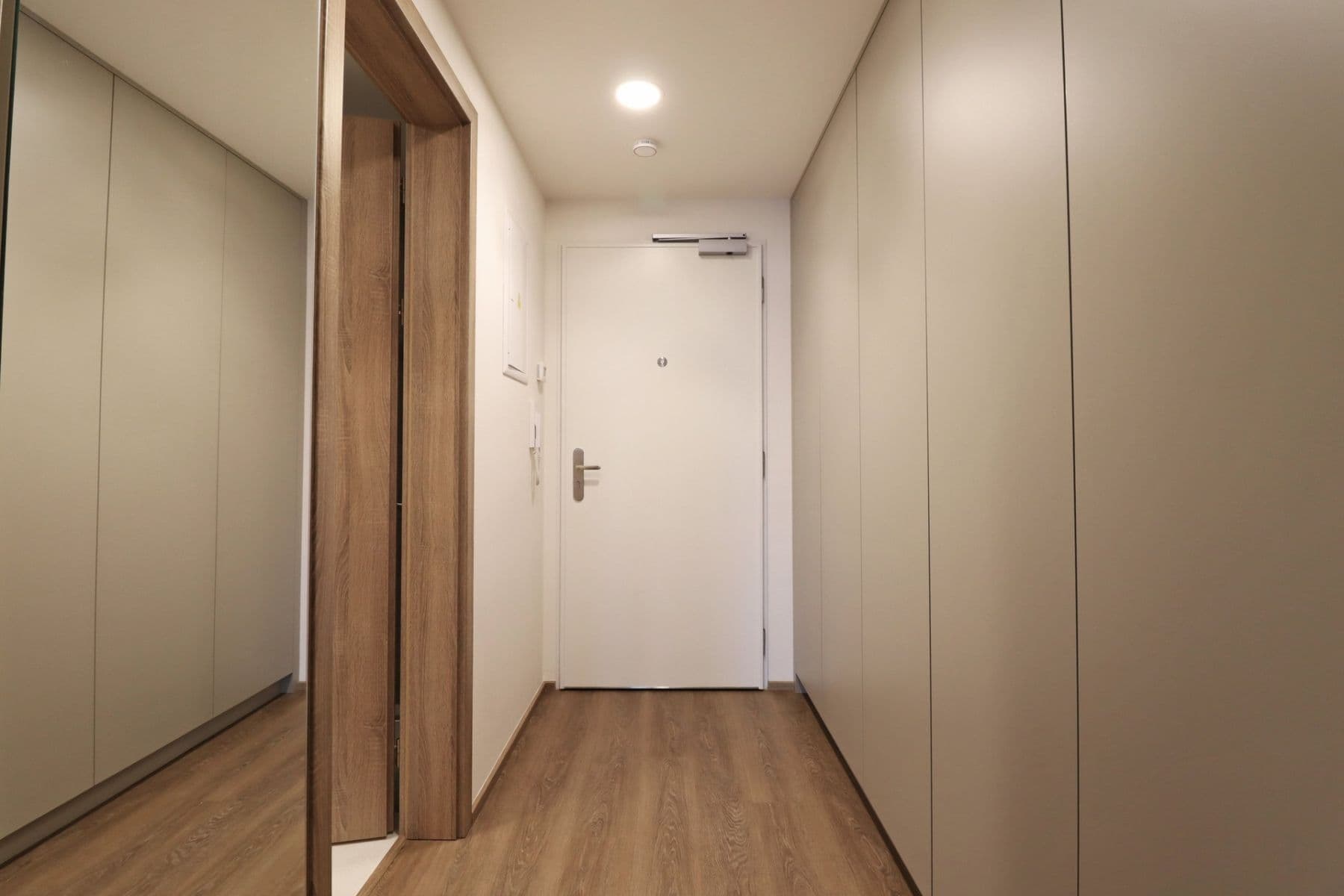 Studio flat to rent, 42 m², Poděbradská, Prague, Prague Studio flat to rent, 42 m², Poděbradská, Prague, Prague