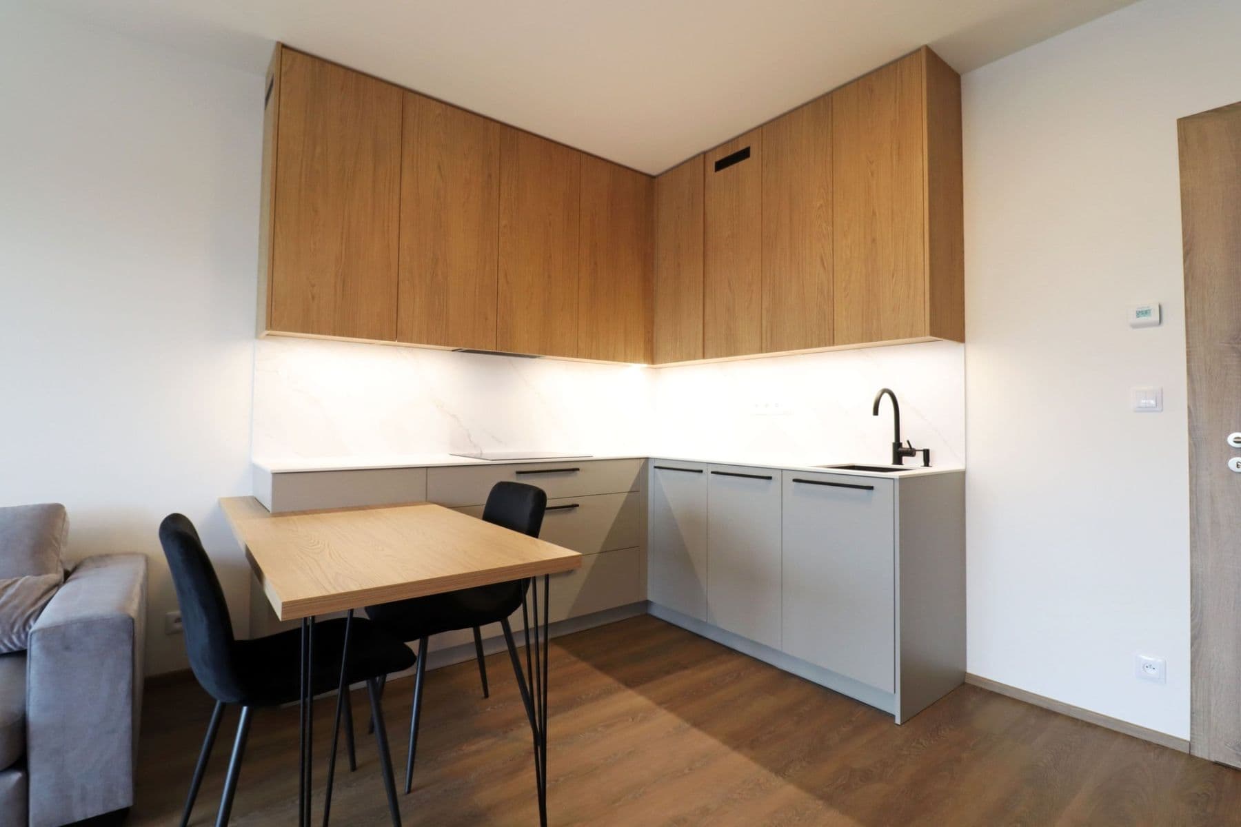 Studio flat to rent, 42 m², Poděbradská, Prague, Prague Studio flat to rent, 42 m², Poděbradská, Prague, Prague