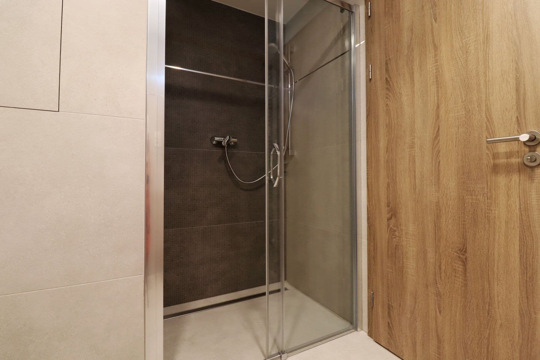 Studio flat to rent, 42 m², Poděbradská, Prague, Prague Studio flat to rent, 42 m², Poděbradská, Prague, Prague