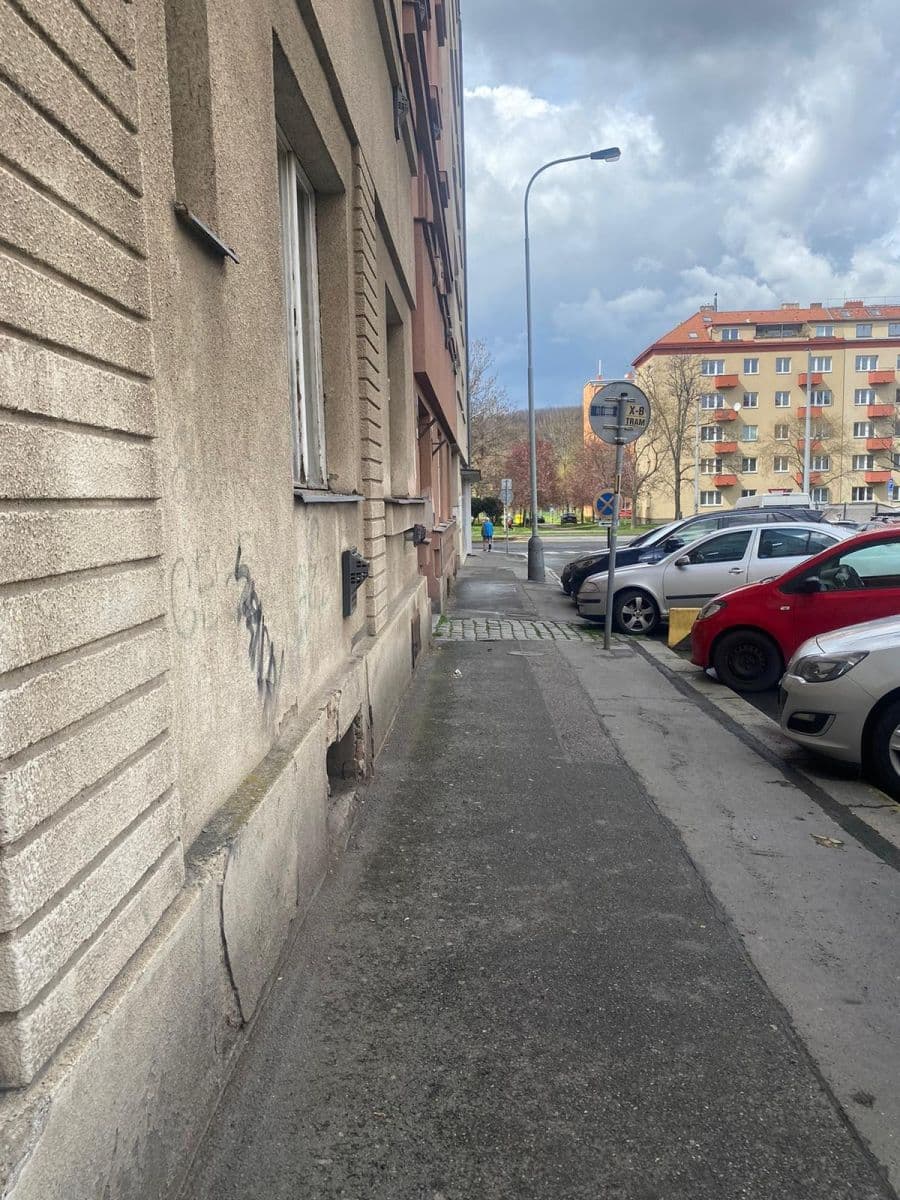 Studio flat to rent, 33 m², U Skládky, Prague, Prague Studio flat to rent, 33 m², U Skládky, Prague, Prague