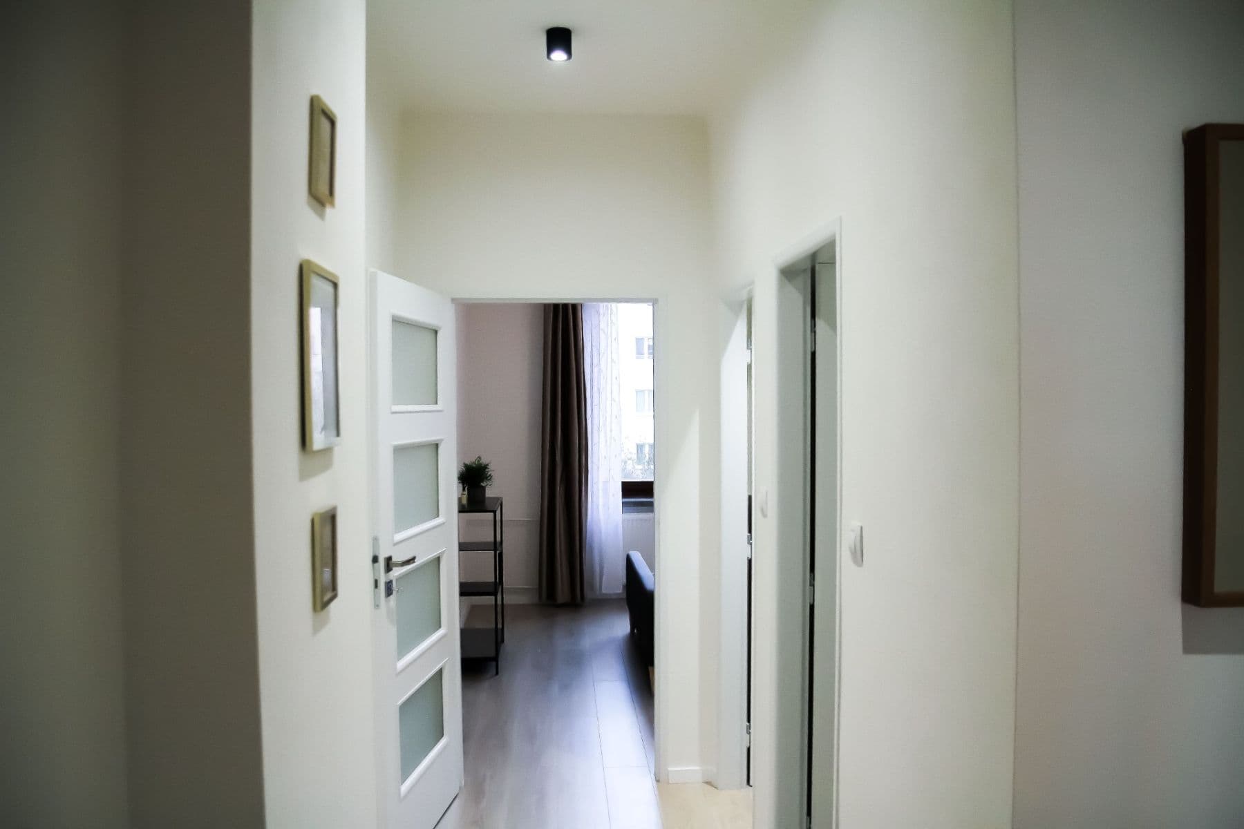 1 bedroom with open-plan kitchen flat to rent, 49 m², Ke Strašnické, Prague, Prague 1 bedroom with open-plan kitchen flat to rent, 49 m², Ke Strašnické, Prague, Prague