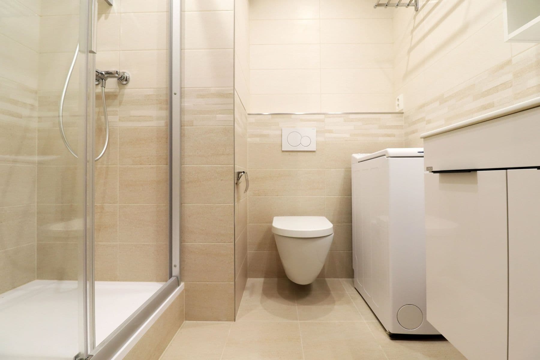 1 bedroom with open-plan kitchen flat to rent, 43 m², K lukám, Prague, Prague 1 bedroom with open-plan kitchen flat to rent, 43 m², K lukám, Prague, Prague