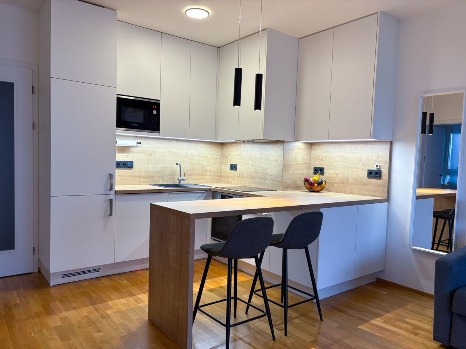 1 bedroom with open-plan kitchen flat to rent, 55 m², Saarinenova, Prague, Prague 1 bedroom with open-plan kitchen flat to rent, 55 m², Saarinenova, Prague, Prague