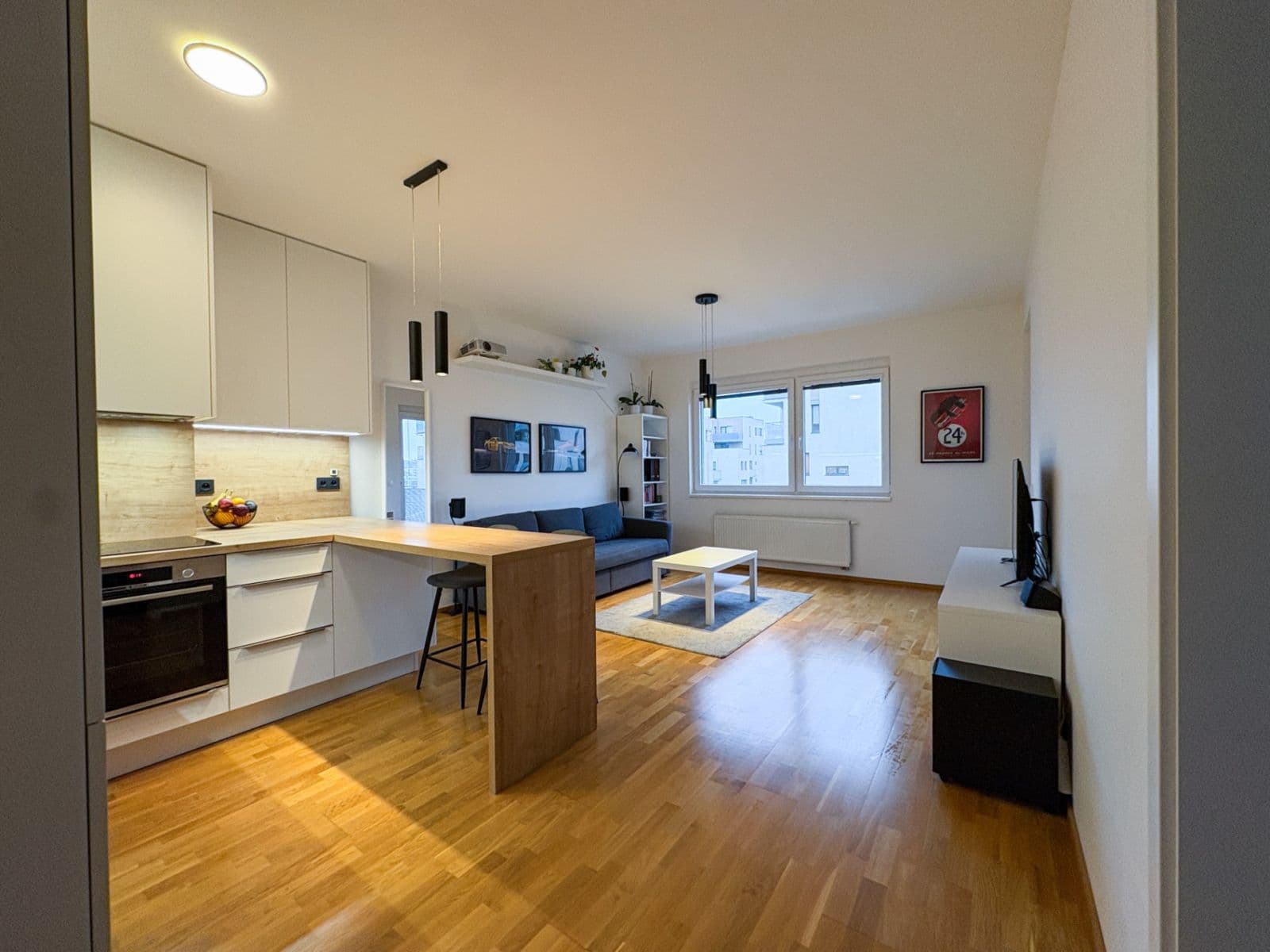 1 bedroom with open-plan kitchen flat to rent, 55 m², Saarinenova, Prague, Prague 1 bedroom with open-plan kitchen flat to rent, 55 m², Saarinenova, Prague, Prague