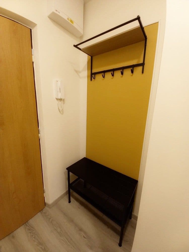 Studio flat to rent, 23 m², Nad Lesním divadlem, Prague, Prague Studio flat to rent, 23 m², Nad Lesním divadlem, Prague, Prague